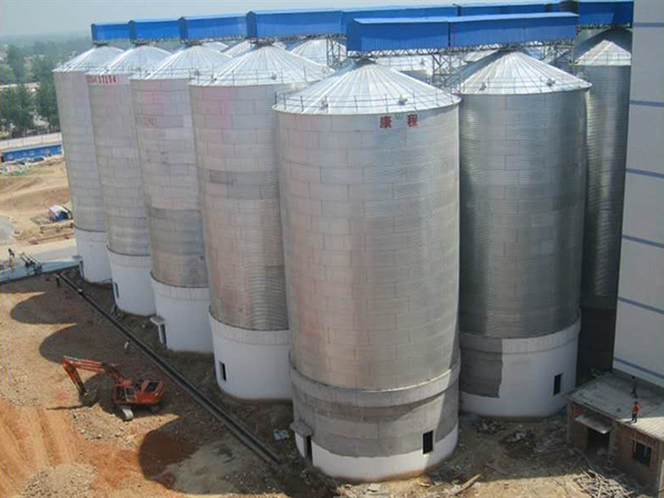 Steel silo