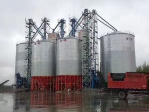 Steel silo